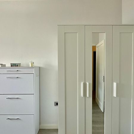 Hostiguest Coliving Leon Y Castillo Las Palmas de Gran Canaria Exterior foto