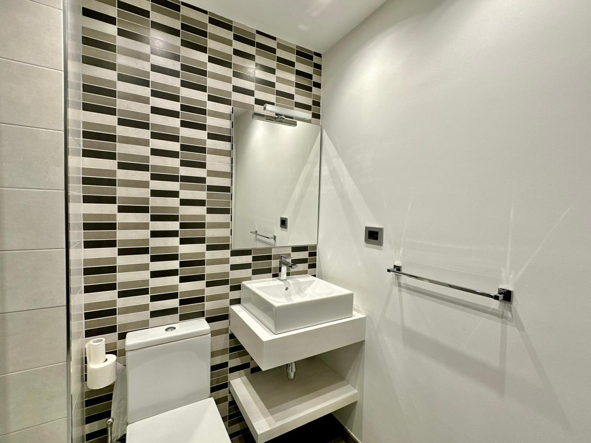 Hostiguest Coliving Leon Y Castillo Las Palmas de Gran Canaria Exterior foto